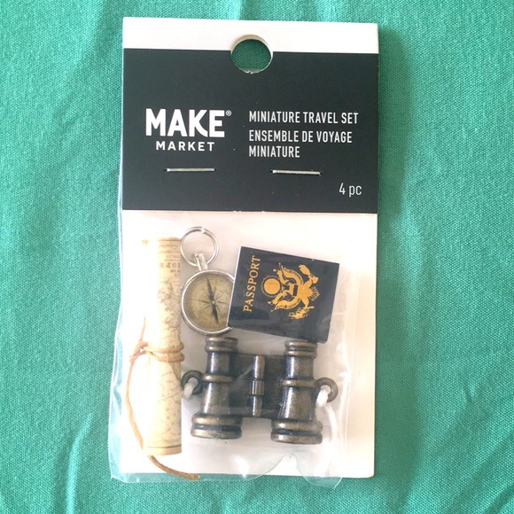 Make Market (Michael’s) Miniature Travel Set: binoculars, compass, map, passport - Picture 1 of 3